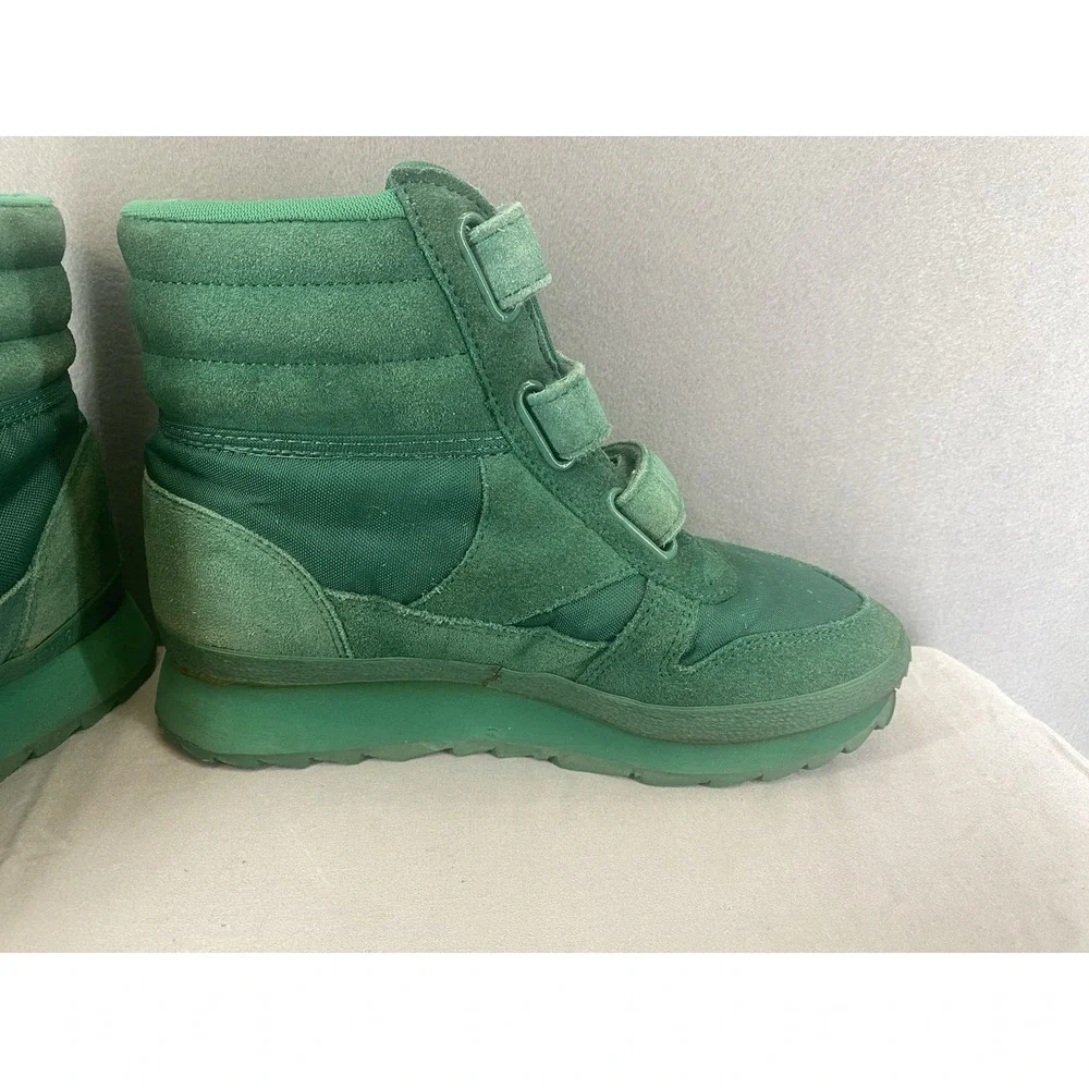 One Sport  Women Size 9 Ankle Boots Retro Green Suede Hook&Loop‎ Insulated EUC